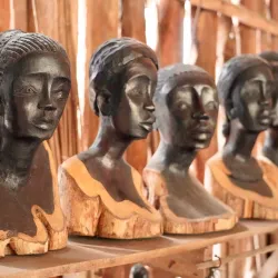 Local Art and Craft Shops - Inhambane