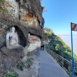 Shwe Myin Phyu Pagoda - Kalemyo