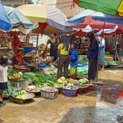 Local Market - Myanaung