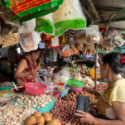 Local Market - Myanaung