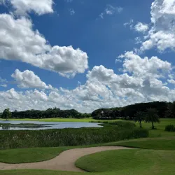 Naypyidaw Golf Club - Naypyidaw