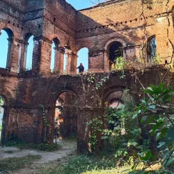 Shwe San Taw Pagoda - Taungoo