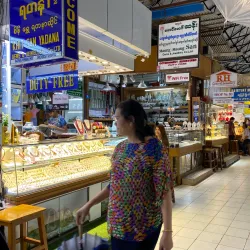 Bogyoke Aung San Market - Yangon