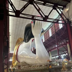 Chaukhtatgyi Buddha Temple - Yangon