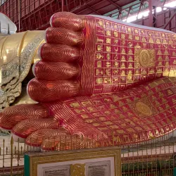 Chaukhtatgyi Buddha Temple - Yangon