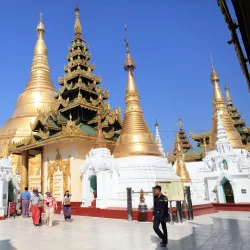 Shwedagon Pagoda - Yangon
