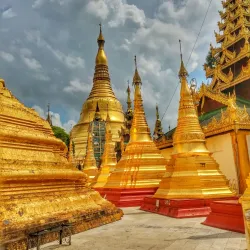 Shwedagon Pagoda - Yangon