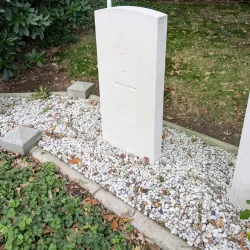 Ede War Cemetery - Ede