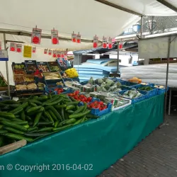 Huizen Market - Huizen