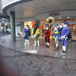 Huizen Market - Huizen