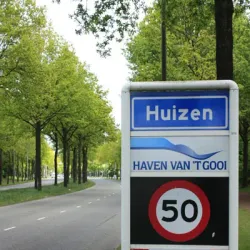 Huizen Town Hall - Huizen