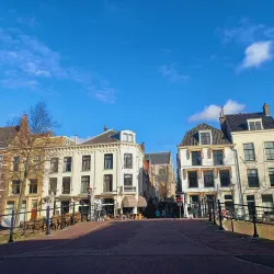 Leiden University - Leiden