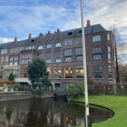 Leiden University - Leiden
