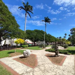 Place des Cocotiers - Noumea
