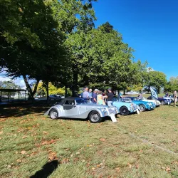 Victoria Square - Cambridge