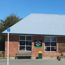 Local Art and Craft Shops - Kaitangata