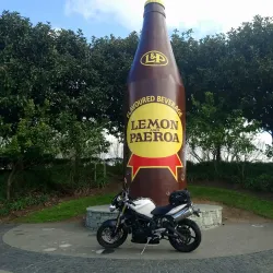 Lemon & Paeroa (L&P) Bottle Statue - Paeroa
