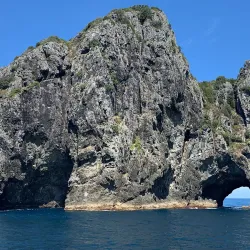 Hole in the Rock Cruises - Paihia