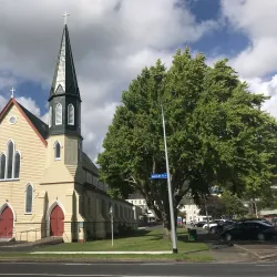 St. George's Church - Thames