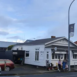 Thames Market - Thames