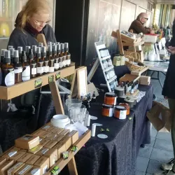 Thames Market - Thames