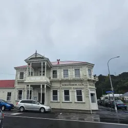 Thames Market - Thames