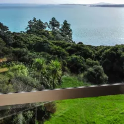 Te Whau Vineyard - Waiheke Island