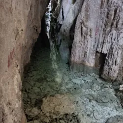 Anapala Chasm - Alofi