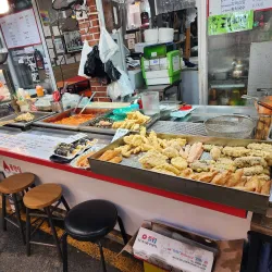 Local Traditional Market - Hongwon