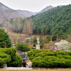 Ongjin War Memorial - Ongjin
