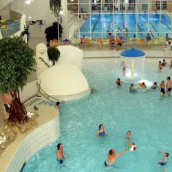 Grottebadet Water Park - Harstad