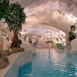 Grottebadet Water Park - Harstad