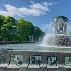 Vigeland Sculpture Park - Oslo
