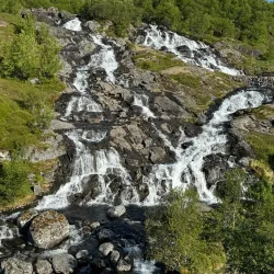 Munkebu Hut Hike - Reine