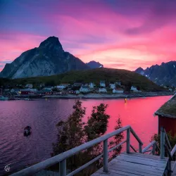 Reine Fishing Village - Reine