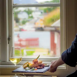 Reine Fishing Village - Reine