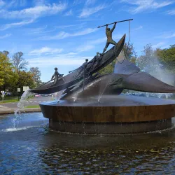 Hvalfangstmonumentet (Whaling Monument) - Sandefjord