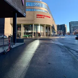 Hellerud Shopping Center - Trosterud