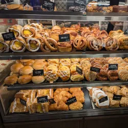 Hellerud Shopping Center - Trosterud