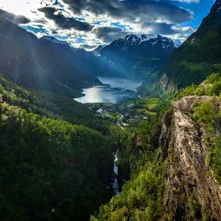 Fjord Sightseeing Tours - Ulsteinvik