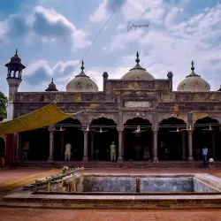 Shahi Mosque - Chiniot