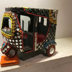 Local Handicraft Shops - Dinga