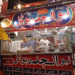 Local Food Stalls and Eateries - Haroonabad