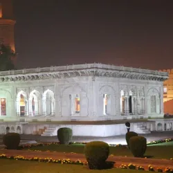 Hazuri Bagh - Lahore