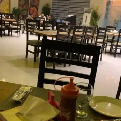 Local Cuisine Spots - Mandi Bahauddin