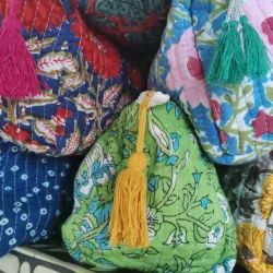 Local Markets and Artisan Shops - Gorgona