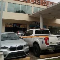 Las Cumbres Market - Las Cumbres