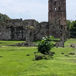 Panama Viejo Ruins - Las Cumbres