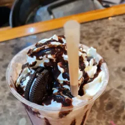 Local Artisanal Shops - Volcán