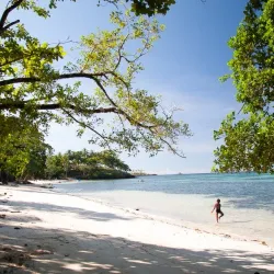 Tufi Dive Resort (nearby) - Popondetta